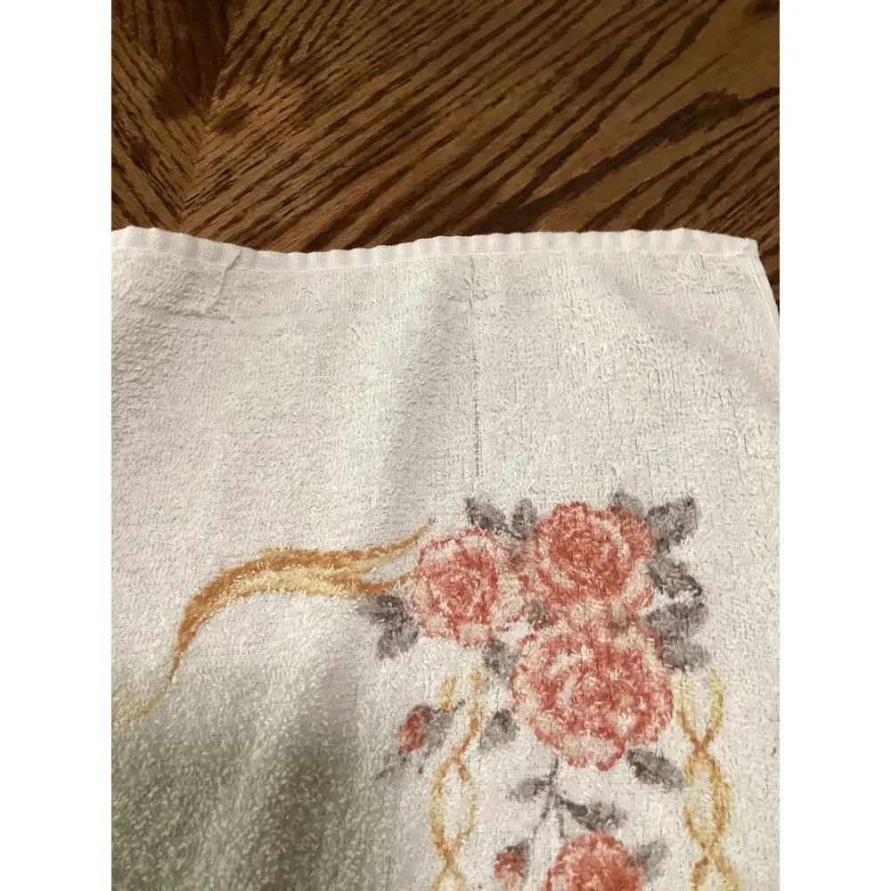 Vntg Cannon Floral & Gold Bow Bath Towel